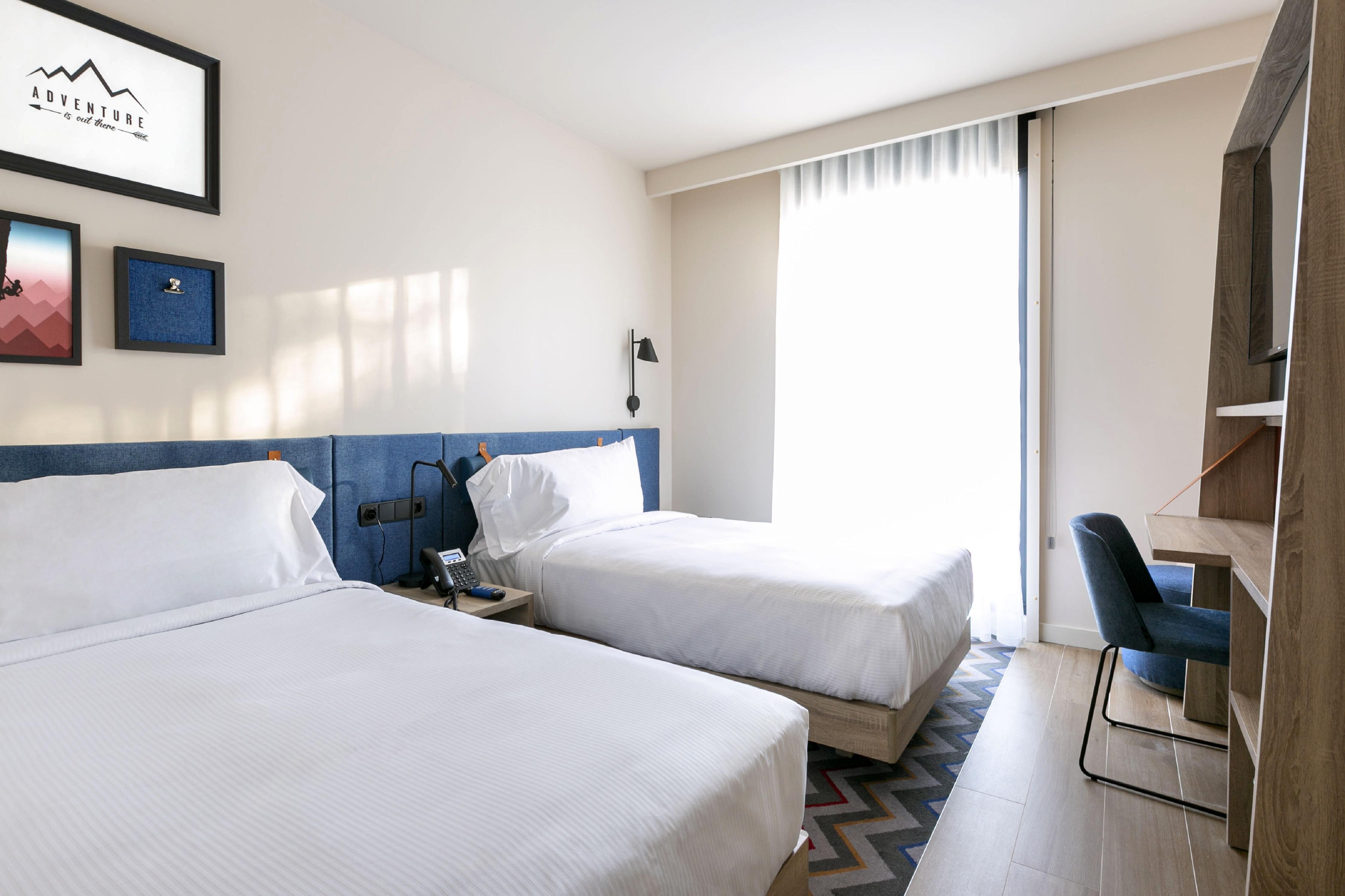 Hampton By Hilton Barcelona Fira Gran Via Hotel L'Hospitalet de Llobregat Exterior photo